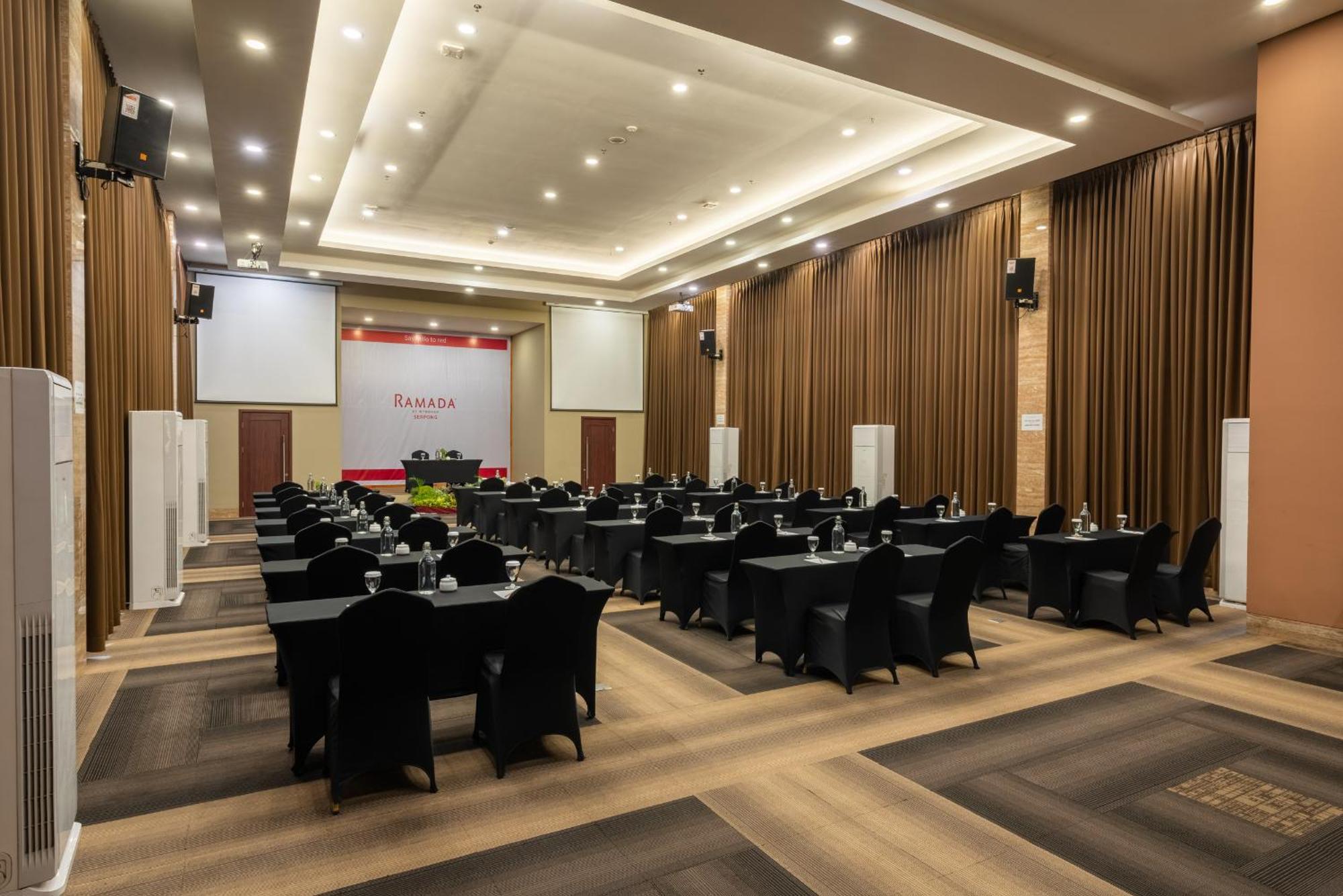 Ramada By Wyndham Serpong Exterior photo