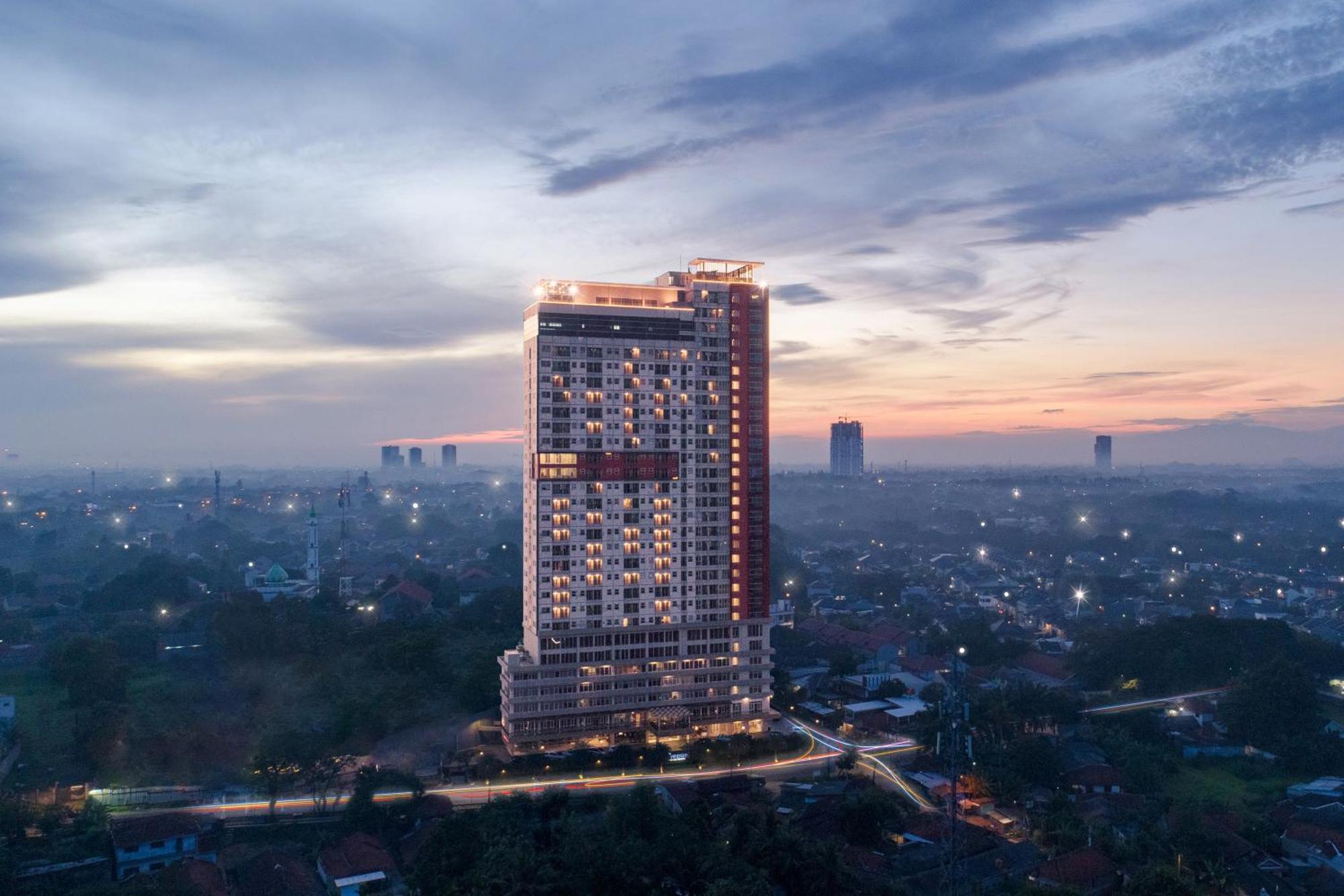 Ramada By Wyndham Serpong Exterior photo