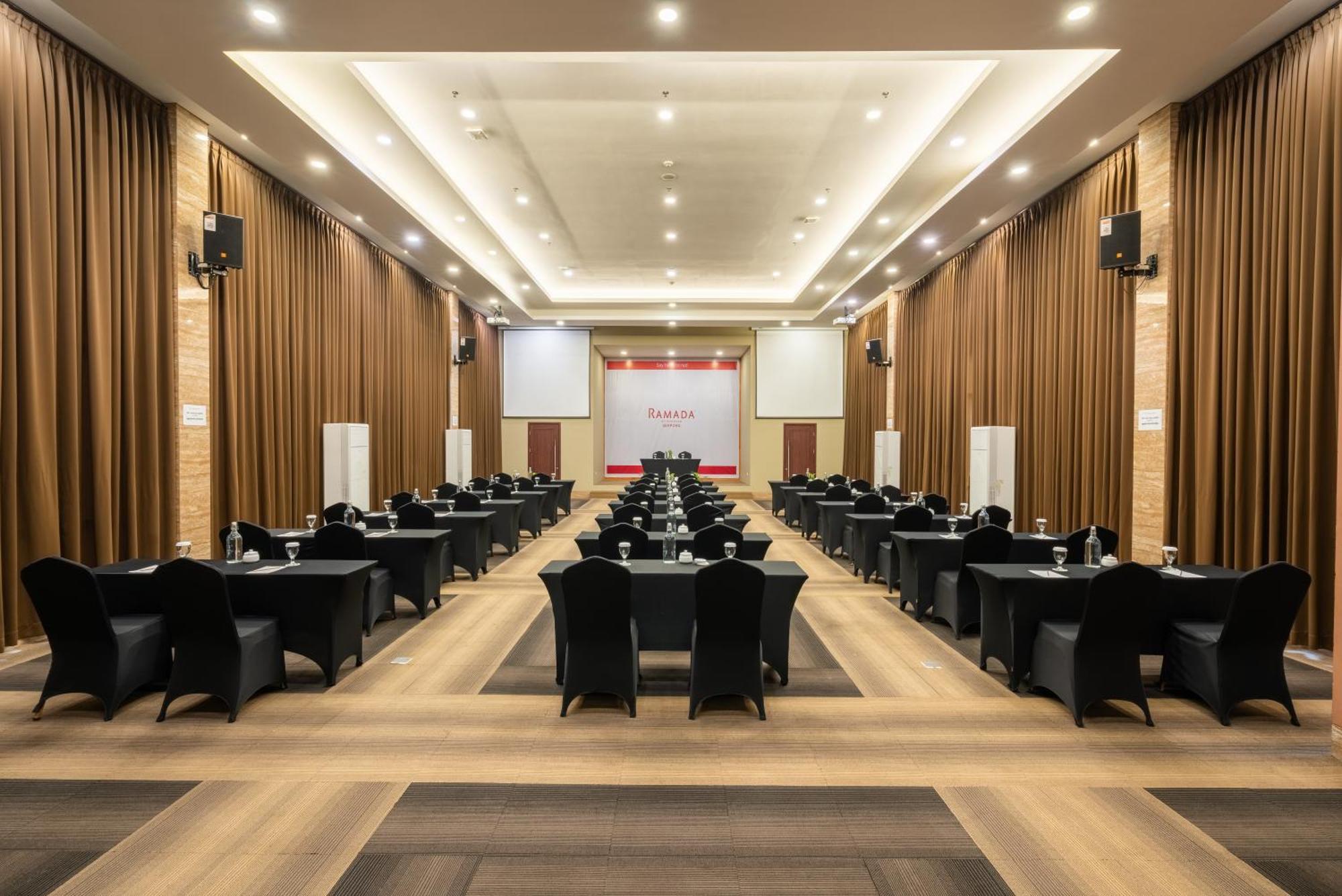Ramada By Wyndham Serpong Exterior photo