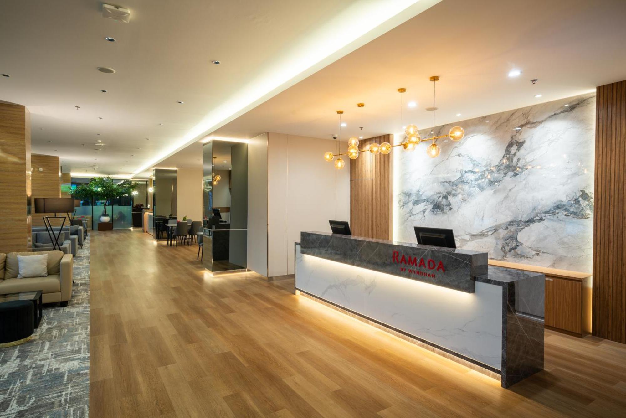 Ramada By Wyndham Serpong Exterior photo