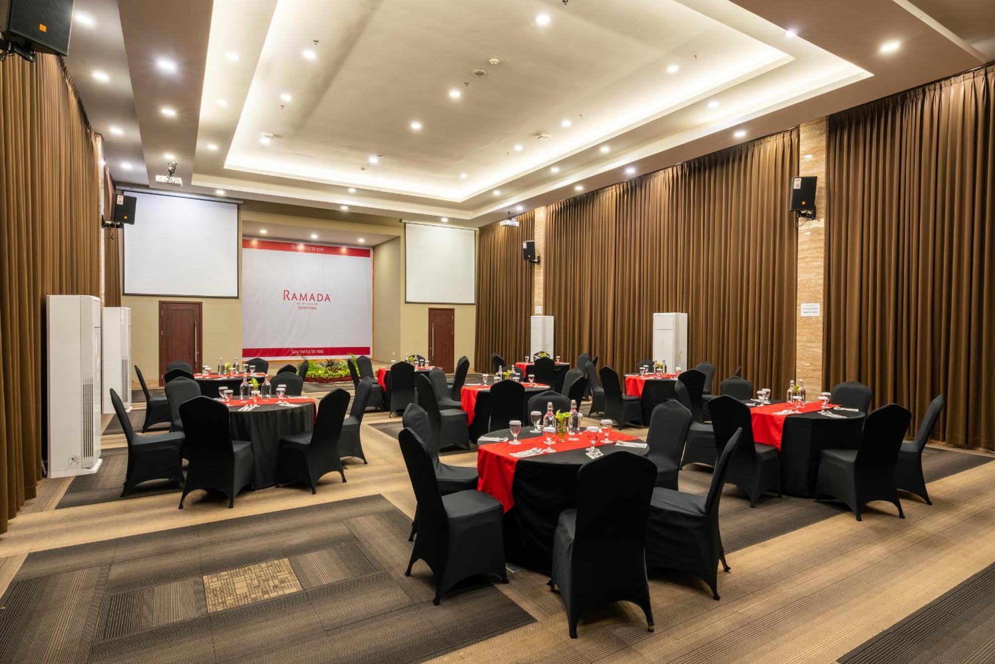 Ramada By Wyndham Serpong Exterior photo