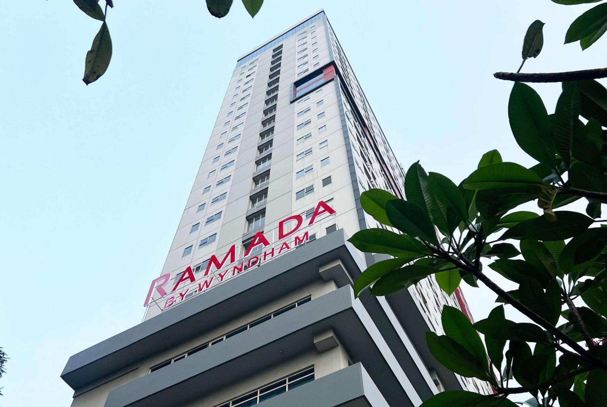 Ramada By Wyndham Serpong Exterior photo