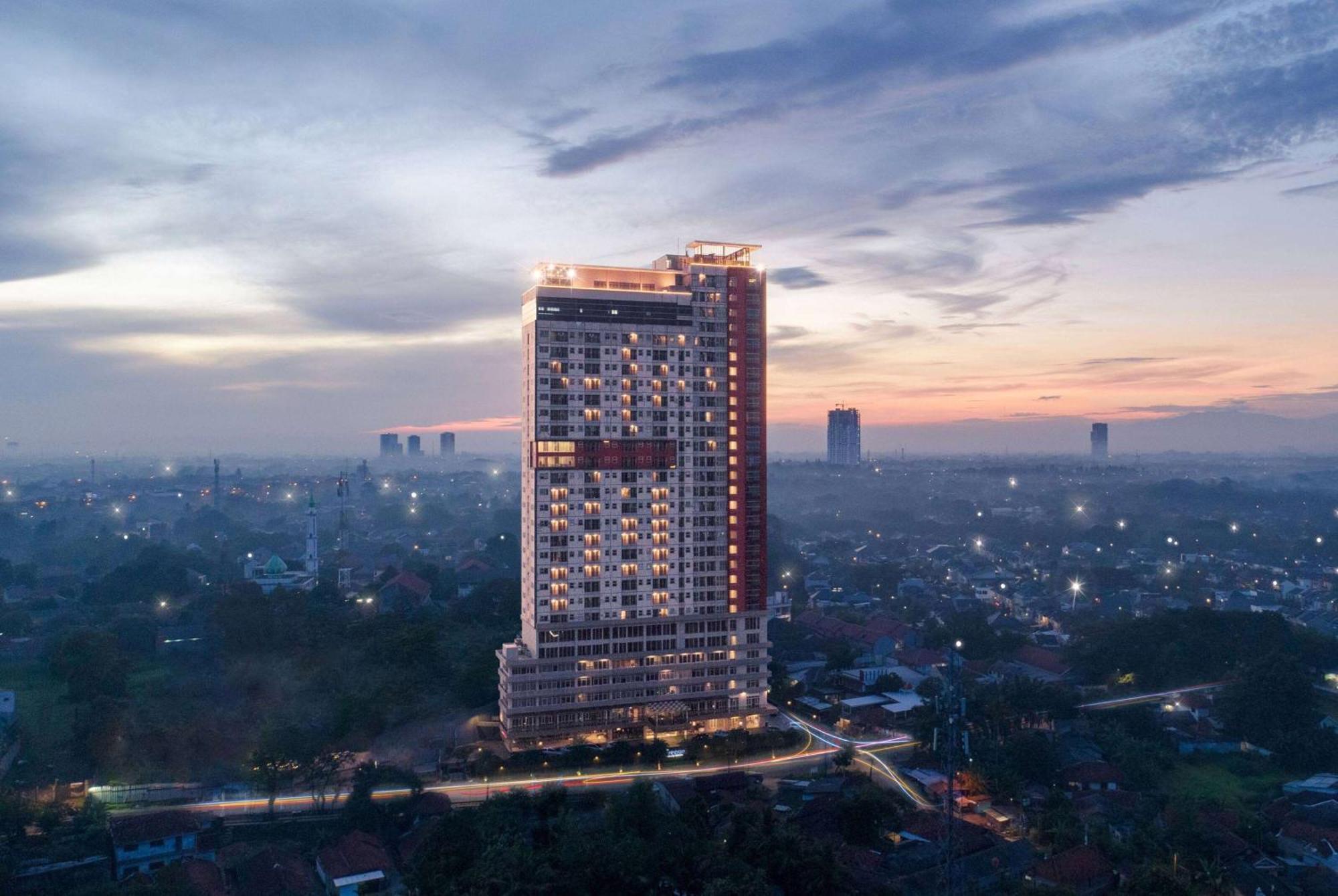 Ramada By Wyndham Serpong Exterior photo